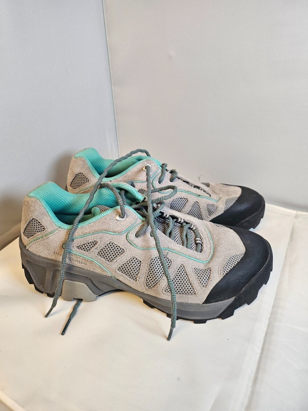 Patagonia Feather Grey Nile Blue Hiking Shoes, Women’s Size 10
